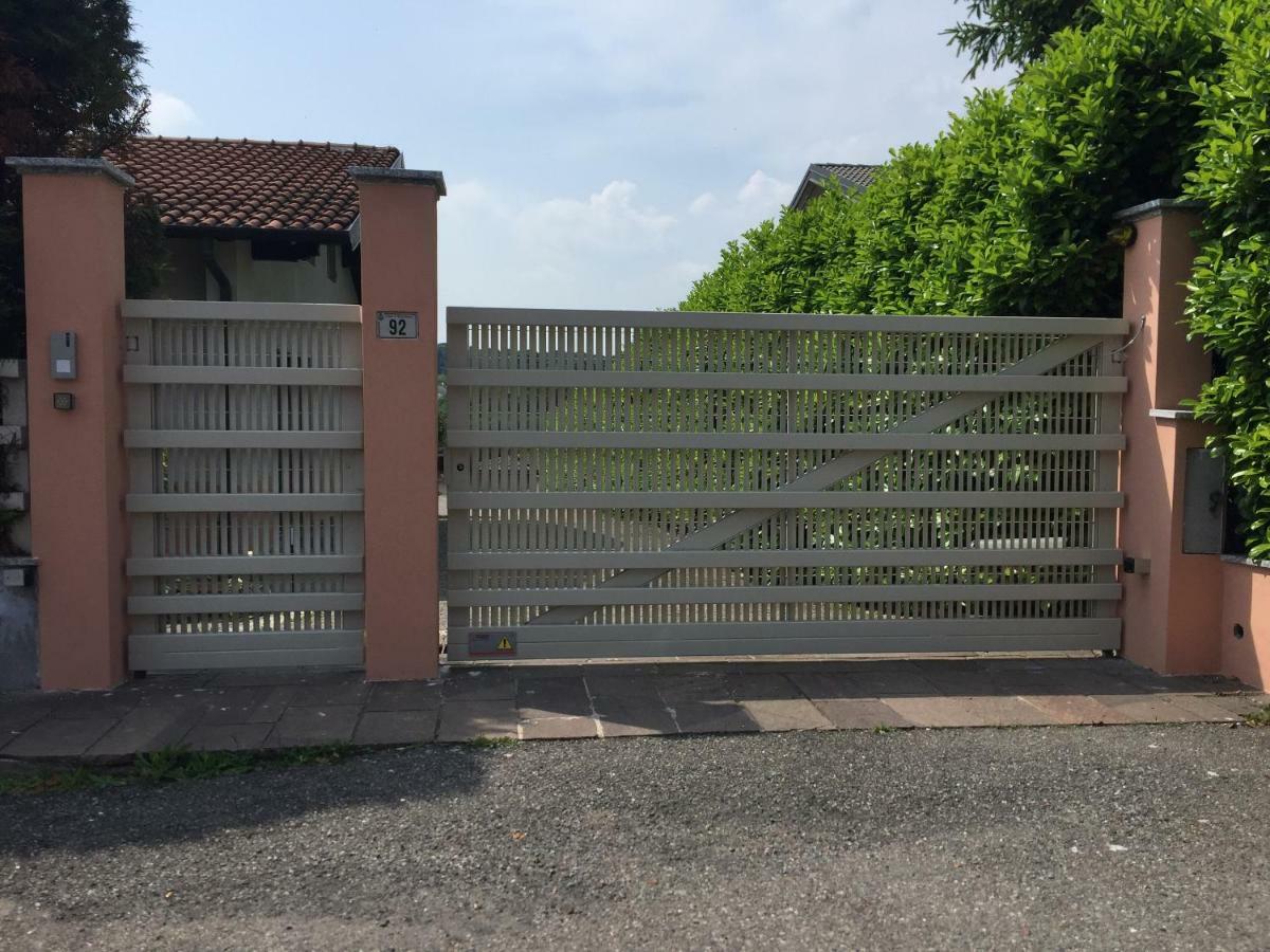Caroline Home Anzano Del Parco エクステリア 写真